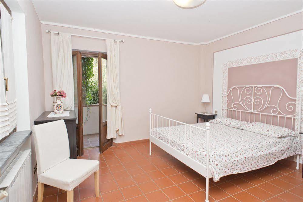 Residence Il Castagno Pistoia Exteriör bild